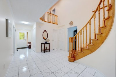 36 Devonsleigh Boulevard — photo 6