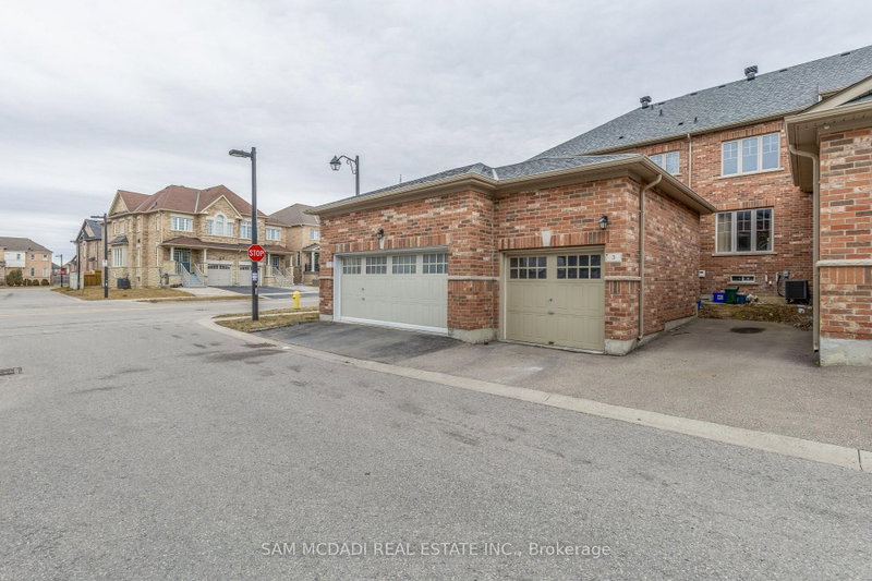 3 Henry Bauer Avenue