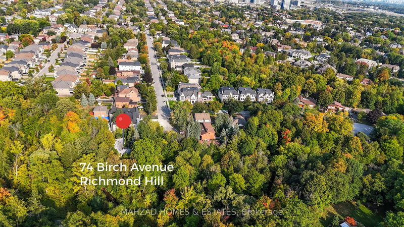 74 Birch Ave, Richmond Hill, L4C 6C6 | Image 3