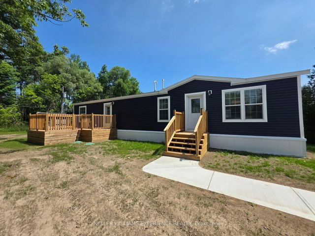 40 Shamrock Crescent