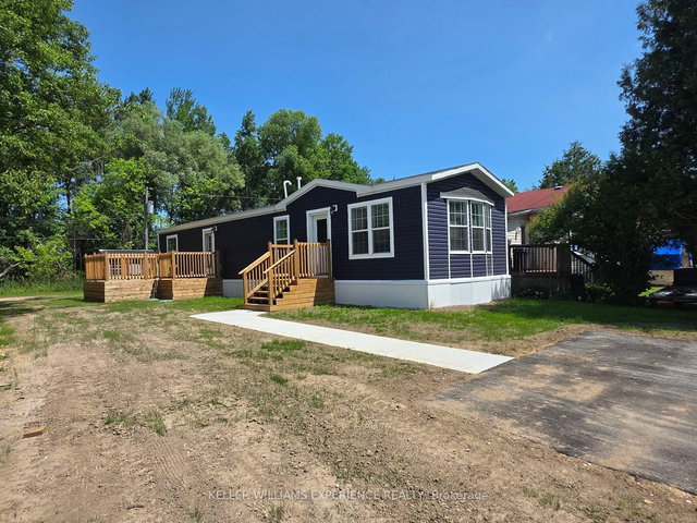 40 Shamrock Crescent