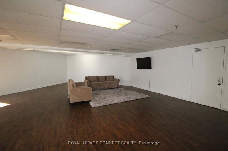 21 - 117 Ringwood Dr, Whitchurch-Stouffville, L4A 8C1 | Image 3