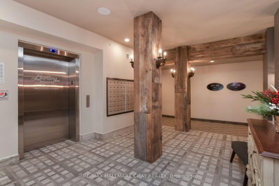 Unit 109 — 157 Wellington Street E — more photos