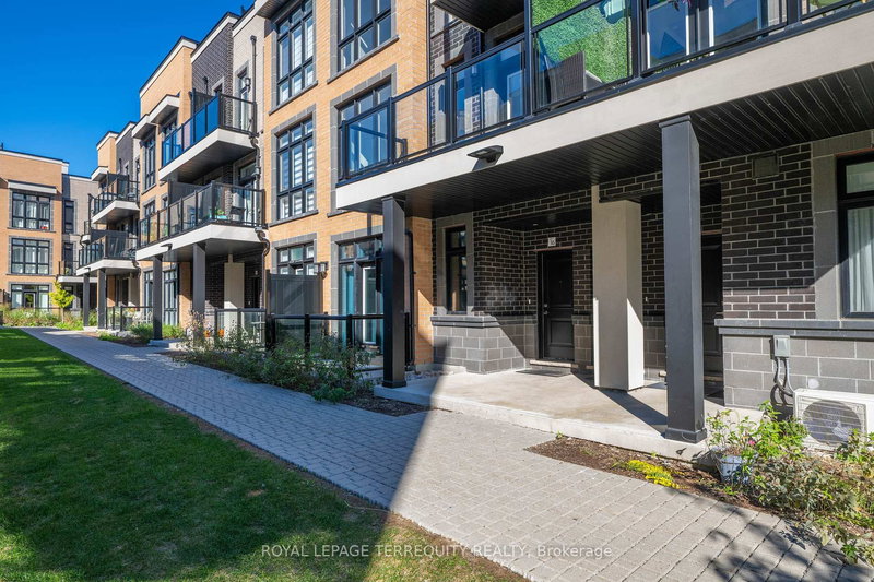 17 - 8 Sayers Lane, Richmond Hill, L4E 1J4 | Image 3