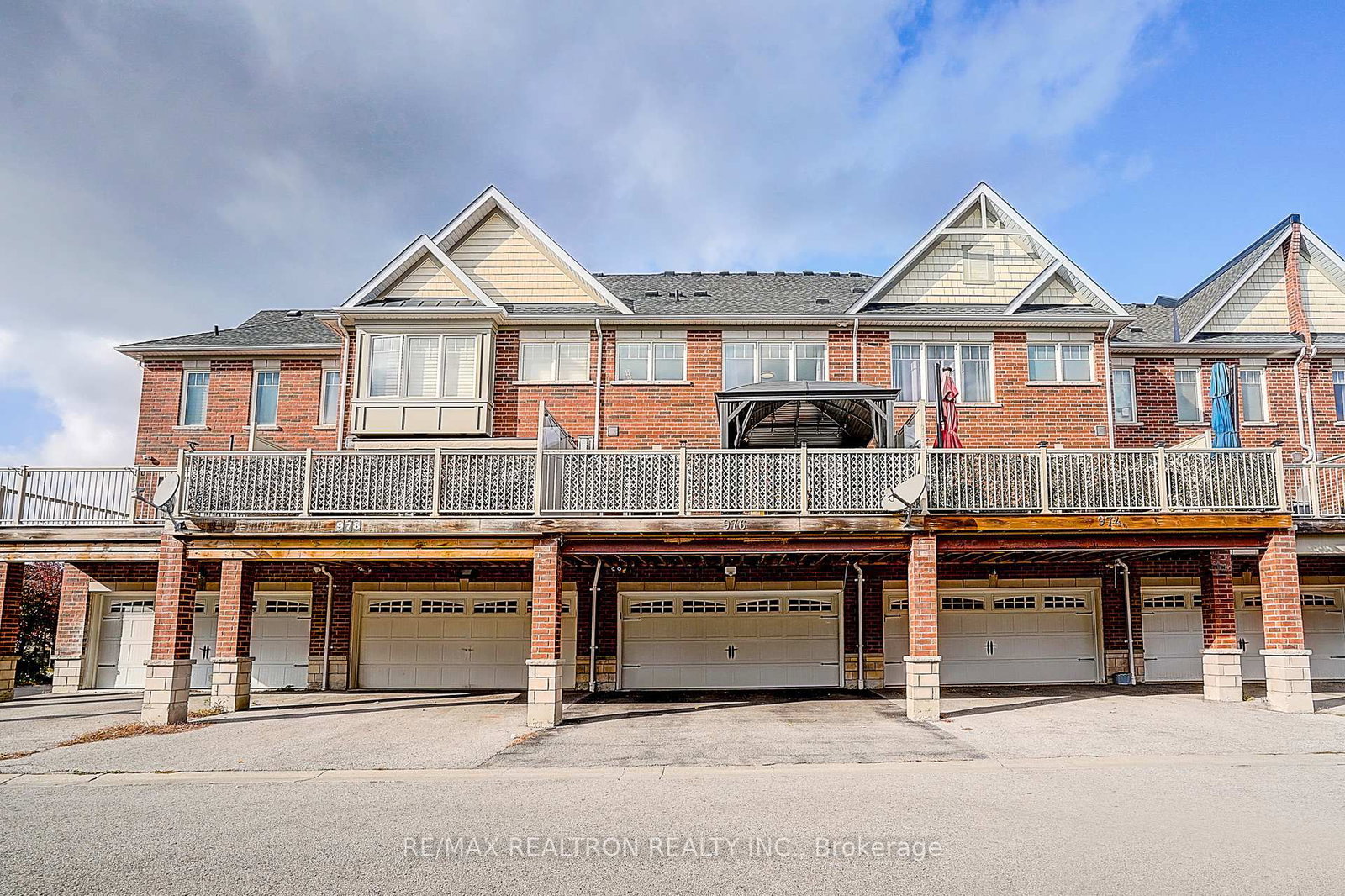 Listing Image 44