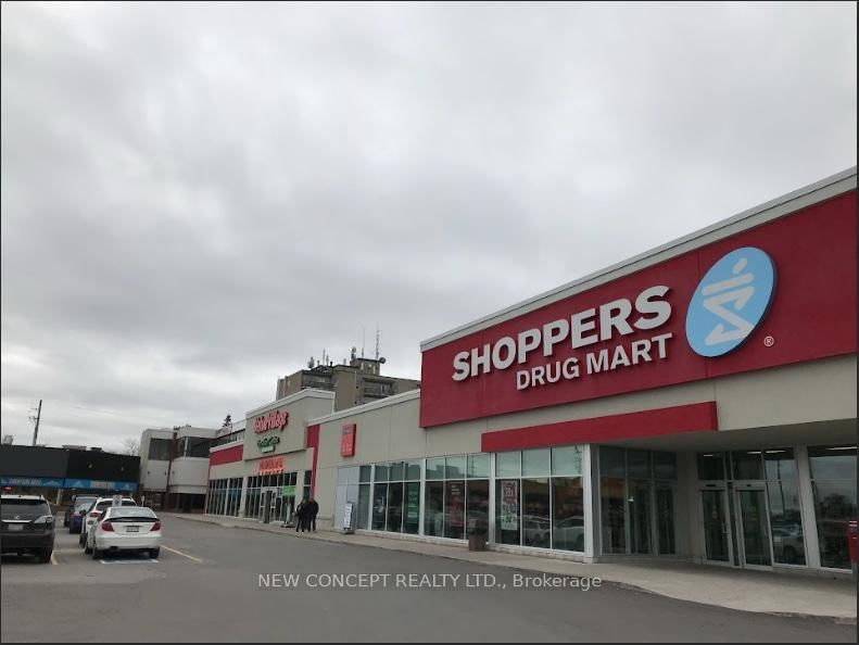 10620 Yonge St, Richmond Hill, L4C 3C8 | Image 2