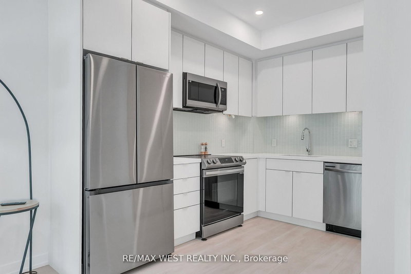 G39 - 415 Sea Ray Ave, Innisfil, L9S 0R5 | Image 3