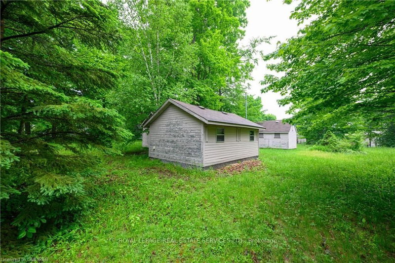 720 Hastings Ave, Innisfil, L9S 1Z3 | Image 3