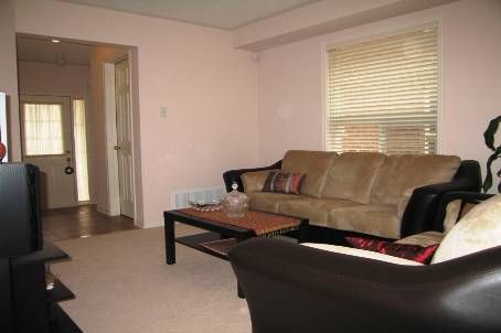 84 Andriana Cres, Markham, L6B0C8 | Image 2