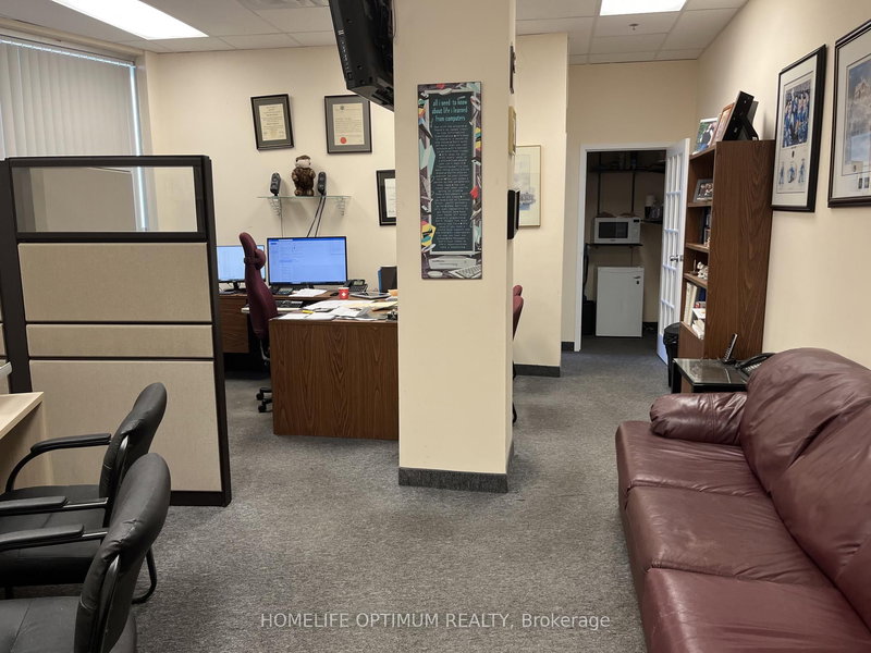 308 - 505 Highway 7 E, Markham, L3T 7T1 | Image 3