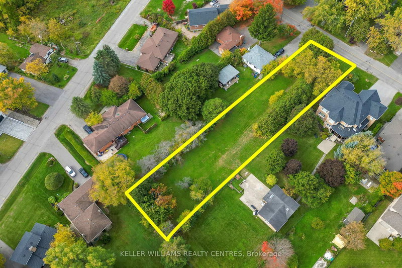 39 Maple Grove Ave, Richmond Hill, L4E 2V1 | Image 3