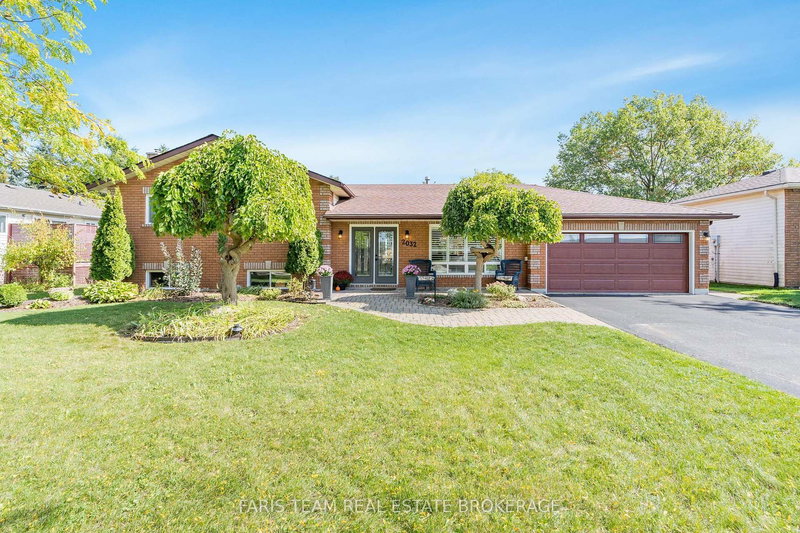 2032 Chantler St, Innisfil, L9S 1B5 | Image 2