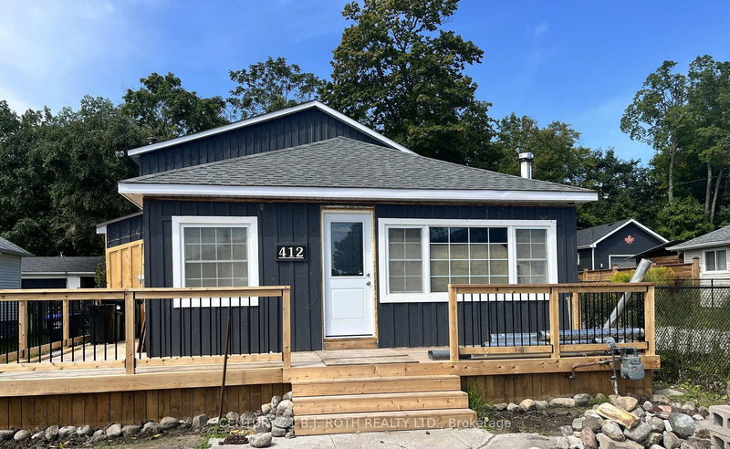 412 Limerick Cres, Innisfil, L0L 1K0 | Image 2