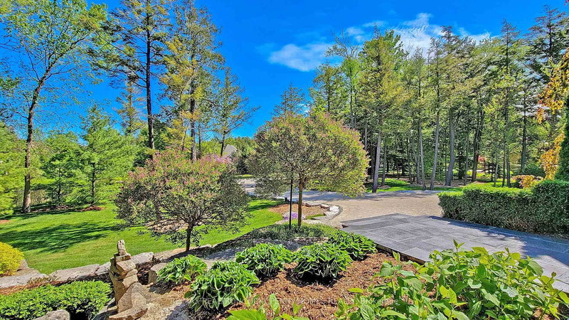 5 Riverstone Crt, East Gwillimbury, L0G 1V0 | Image 3