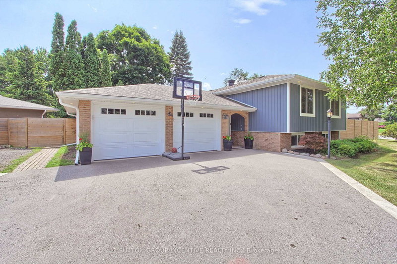 50 Marine Dr, Innisfil, L0L 1R0 | Image 2