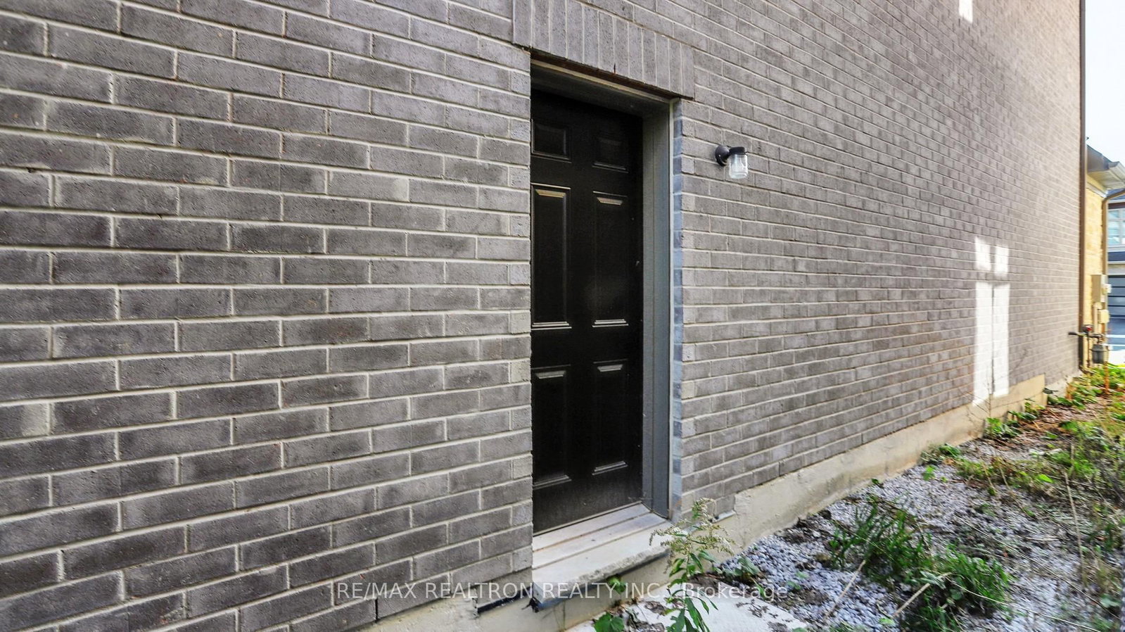 Listing Image 48