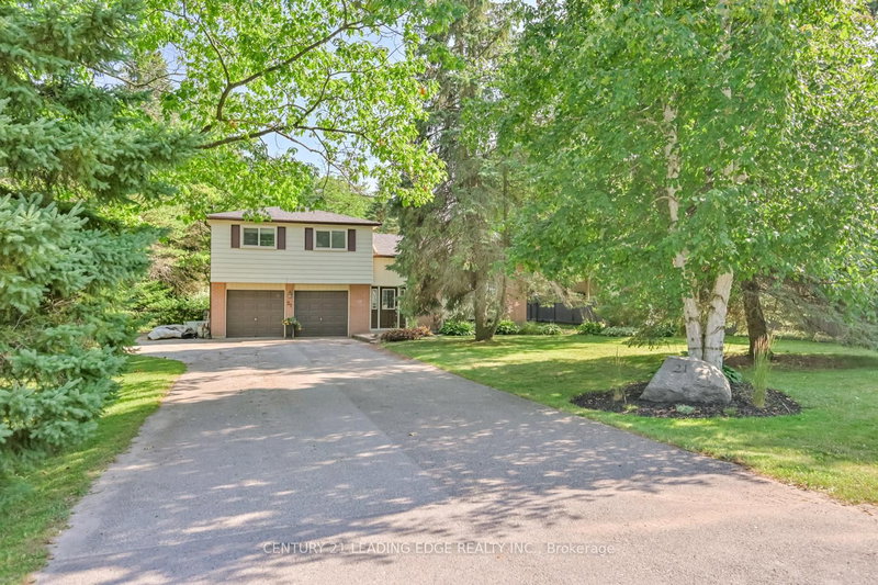 21 Jonathan St, Uxbridge, L9P 1B6 | Image 3