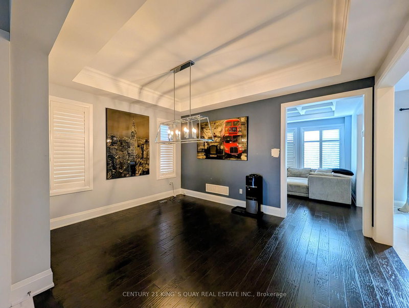 39 Giardina Cres, Richmond Hill, L4B 0G1 | Image 3