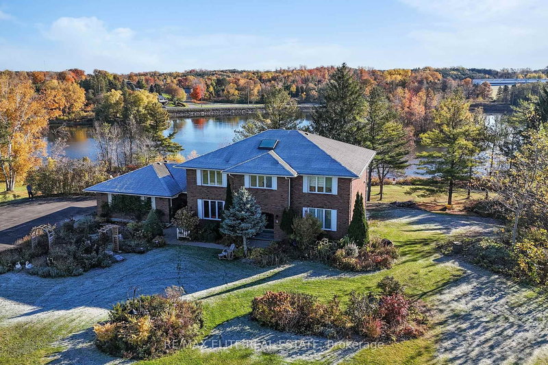 9 Island Lake Dr, Whitchurch-Stouffville, L4A 3G7 | Image 3