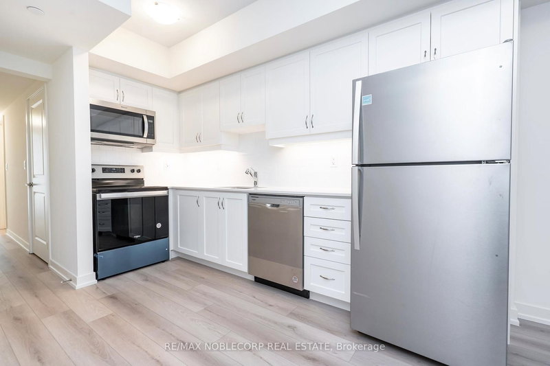 2205 - 58 Elizabeth St S, Richmond Hill, L4C 5W2 | Image 3