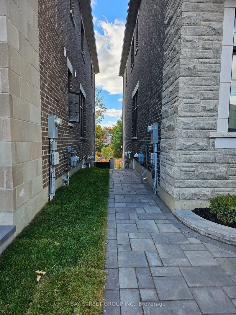 1C - 152 First Nations Tr, Vaughan, L4H 5A6 | Image 2