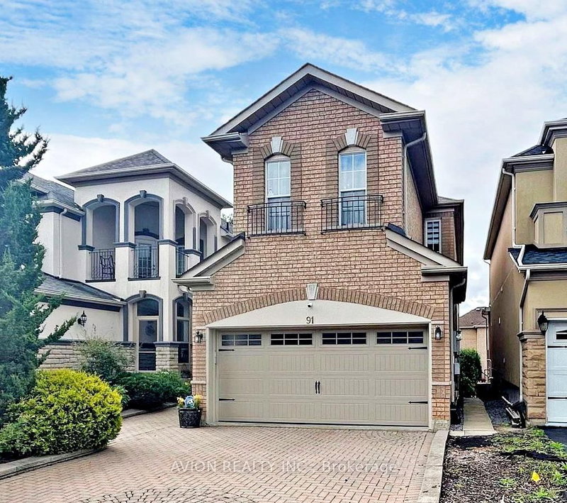 Lower - 91 Ridgeway Crt, Vaughan, L6A 2R5 | Image 2