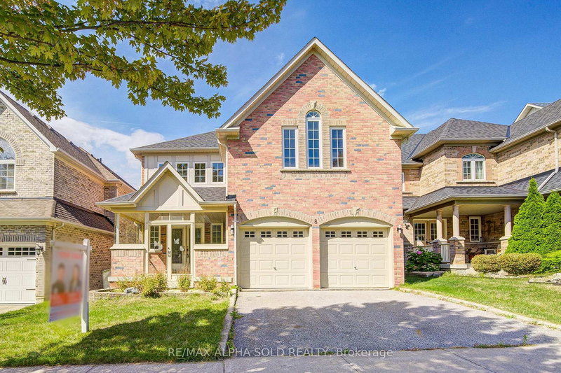 8 Hollylane Dr, Markham, L6C 2K1 | Image 2