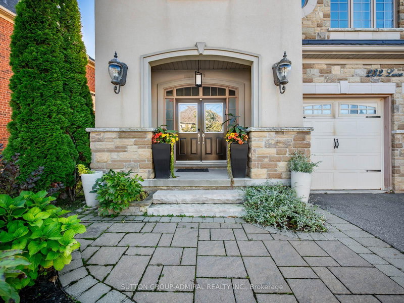 232 Luca Ave, Vaughan, L6A 0X3 | Image 3