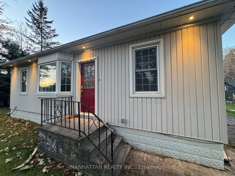 10 Victor Dr, Whitchurch-Stouffville, L4A 7X3 | Image 2