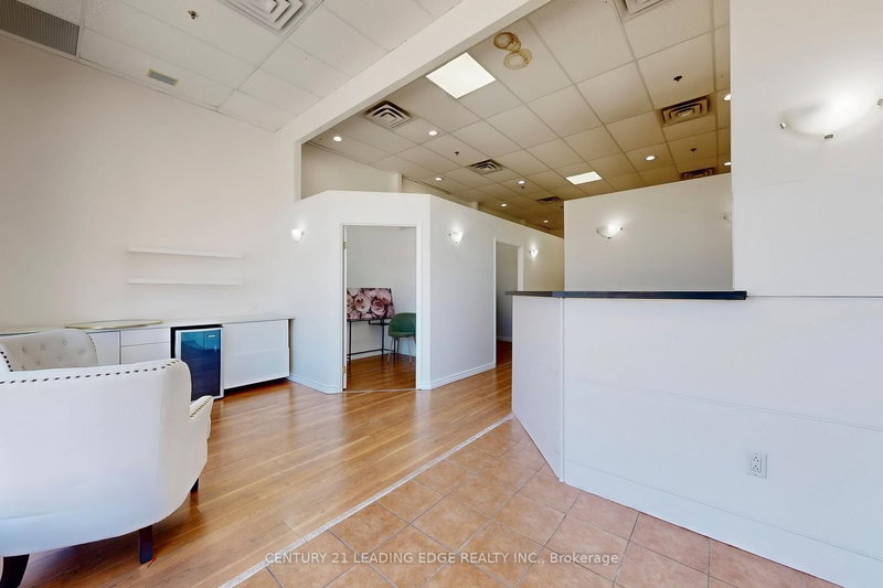 5 - 17080 Bathurst St W, Newmarket, L3X 3A5 | Image 3