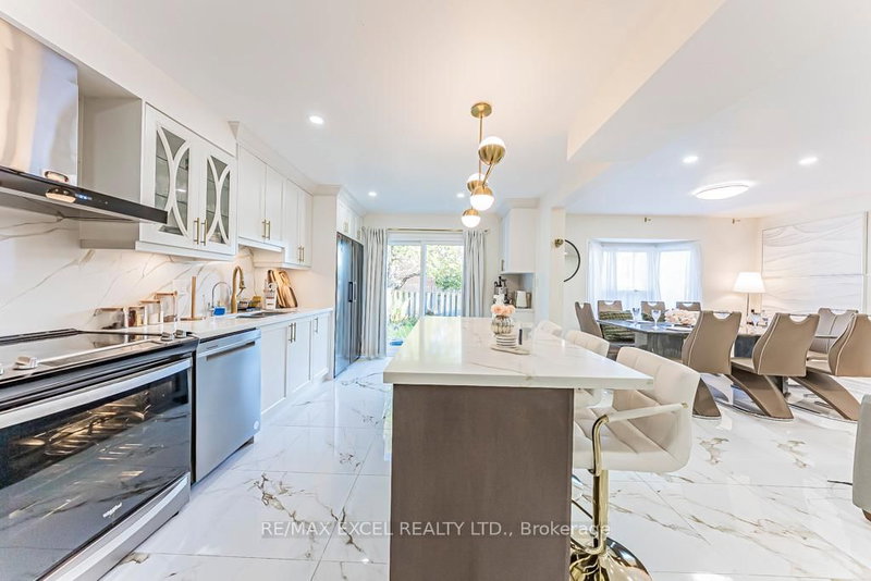 311 Conley St, Vaughan, L4J 2Z3 | Image 2