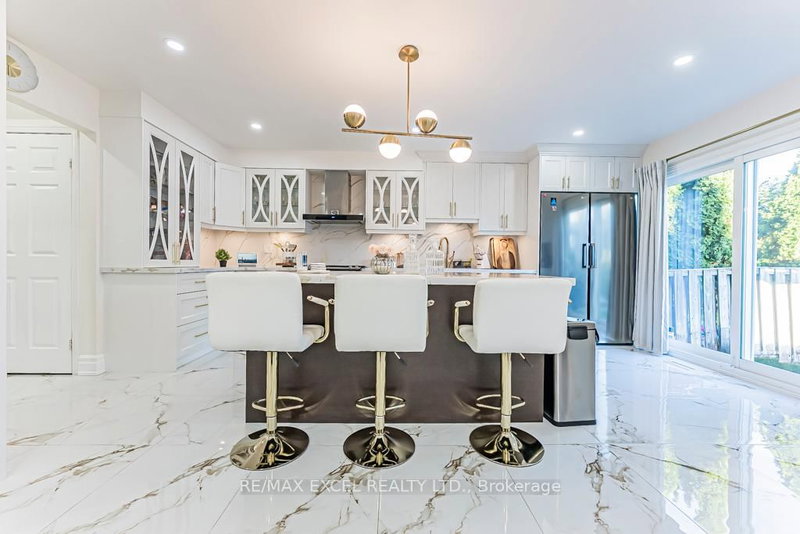 311 Conley St, Vaughan, L4J 2Z3 | Image 3