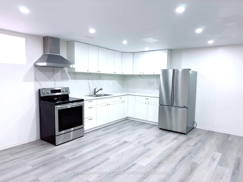 BSMT - 15 Slack St, Bradford West Gwillimbury, L3Z 0S4 | Image 3