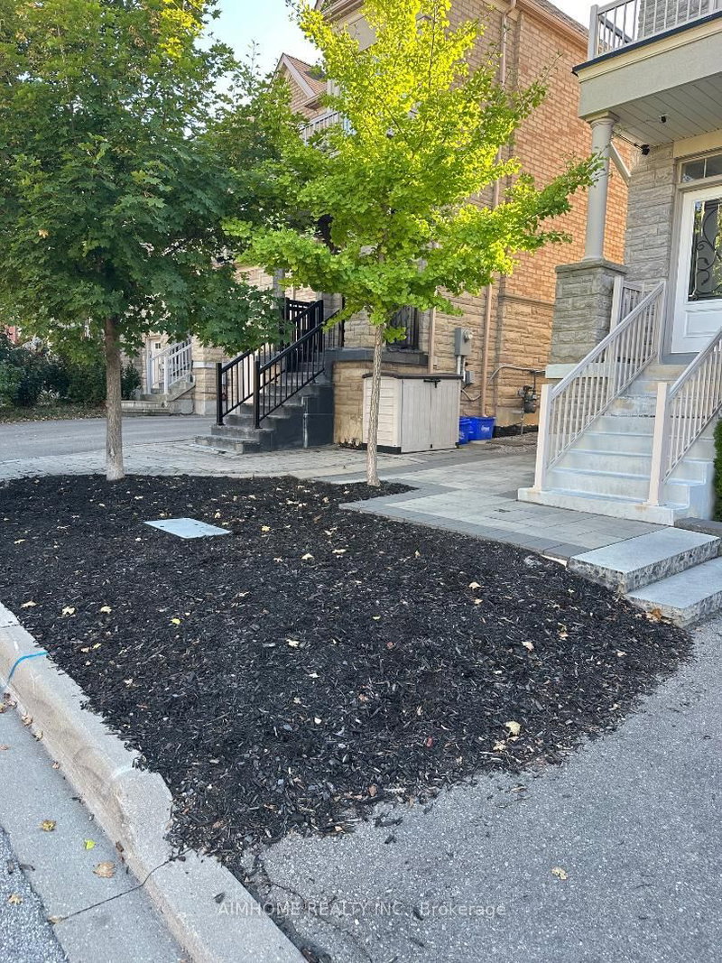 18 Bristlewood Cres, Vaughan, L4J 0H4 | Image 2