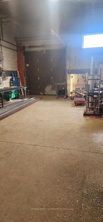 7 - 349 Bowes Rd, Vaughan, L4K 2R6 | Image 2