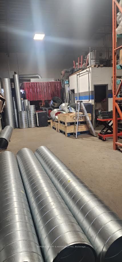 7 - 349 Bowes Rd, Vaughan, L4K 2R6 | Image 3