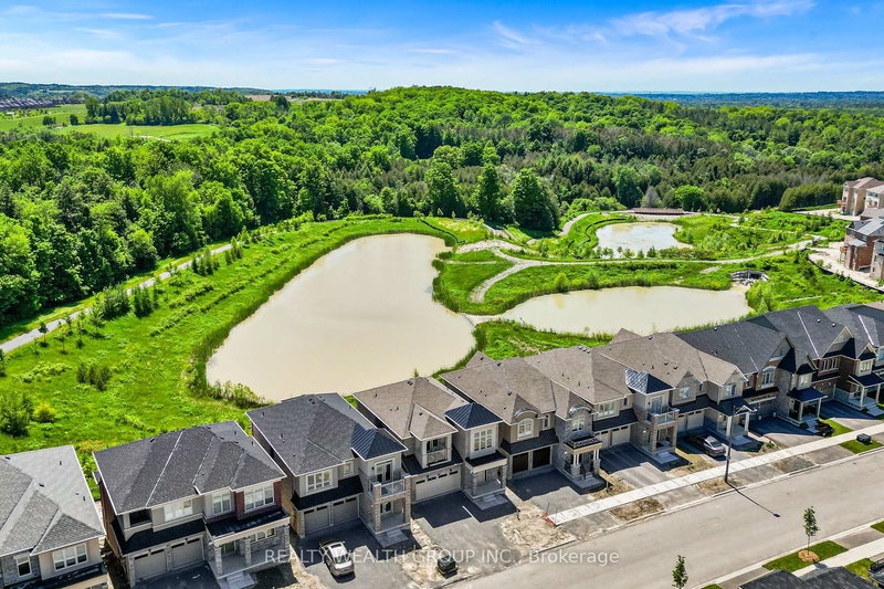 261 Seaview Hts, East Gwillimbury, L9N 0Z1 | Image 3