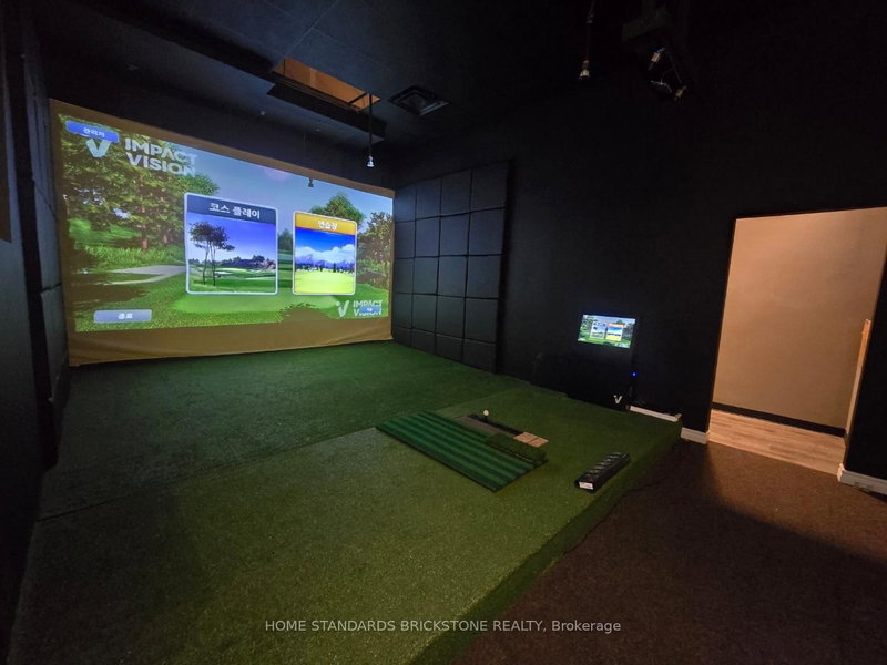 H4 - 1070 Major Mackenzie Dr E, Richmond Hill, L4S 1P3 | Image 3