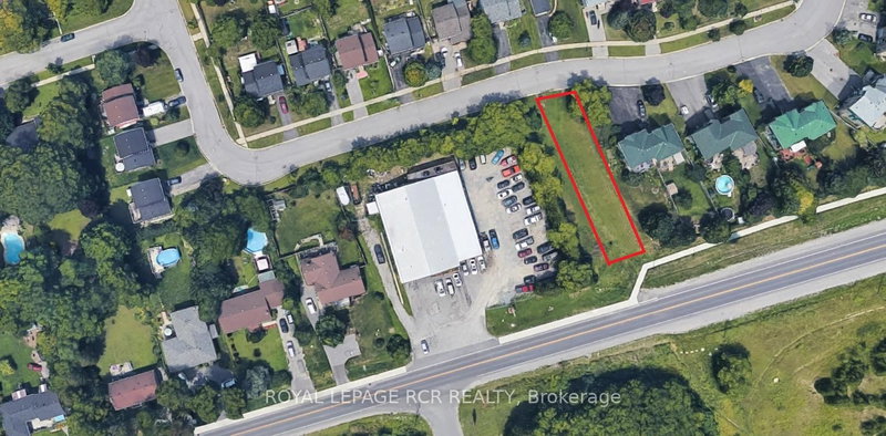 9-11 Annamaria Dr, Georgina, L4P 3H8 | Image 2