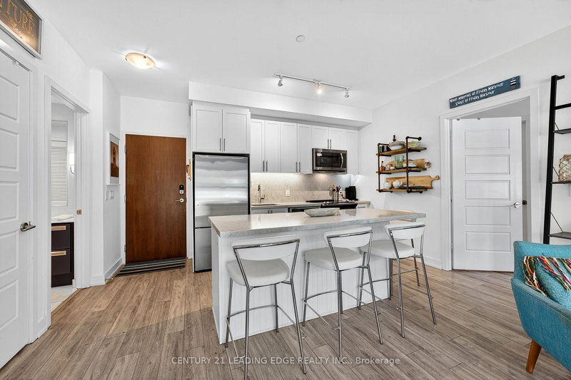 D120 - 333 Sea Ray Ave, Innisfil, L9S 2P7 | Image 2