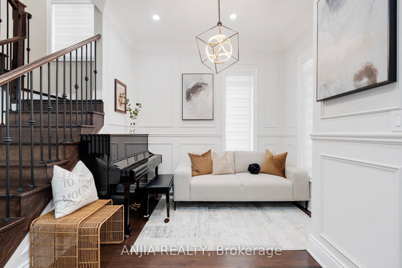 9 Mario Ave, Markham, L6C 0X8 | Image 3