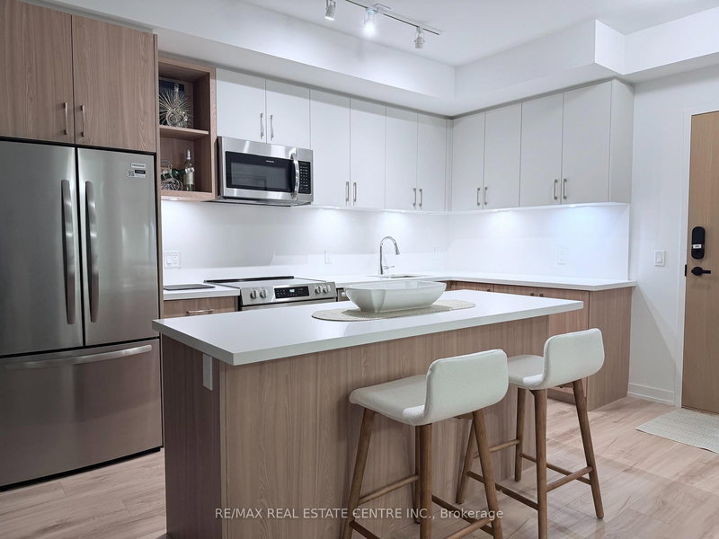 262 - 333 SUNSEEKER Ave E, Innisfil, L9S 0R6 | Image 2