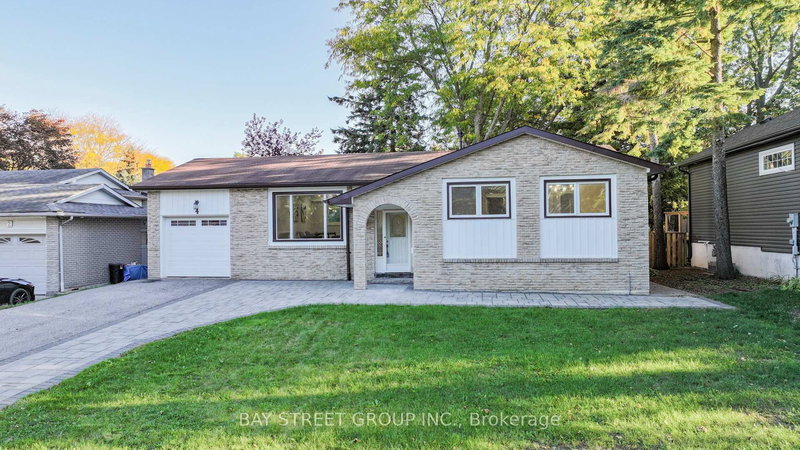 4 Sir Brandiles Pl, Markham, L3P 2Z5 | Image 2