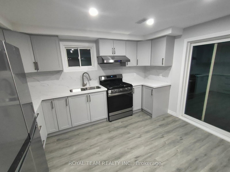 LOWER - 1065 Langford Blvd, Bradford West Gwillimbury, L3Z 0A2 | Image 2