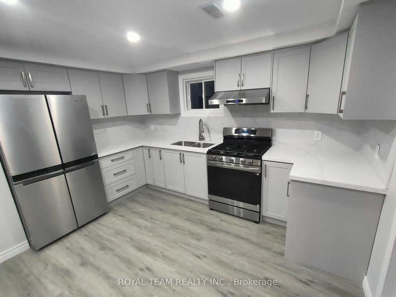 LOWER - 1065 Langford Blvd, Bradford West Gwillimbury, L3Z 0A2 | Image 3