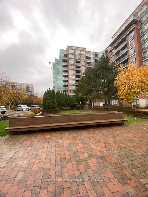 911 - 48 Suncrest Blvd, Markham, L3T 7Y5 | Image 2