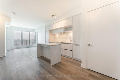 613-6 David Eyer Road, Richmond Hill, Ontario image-0-3