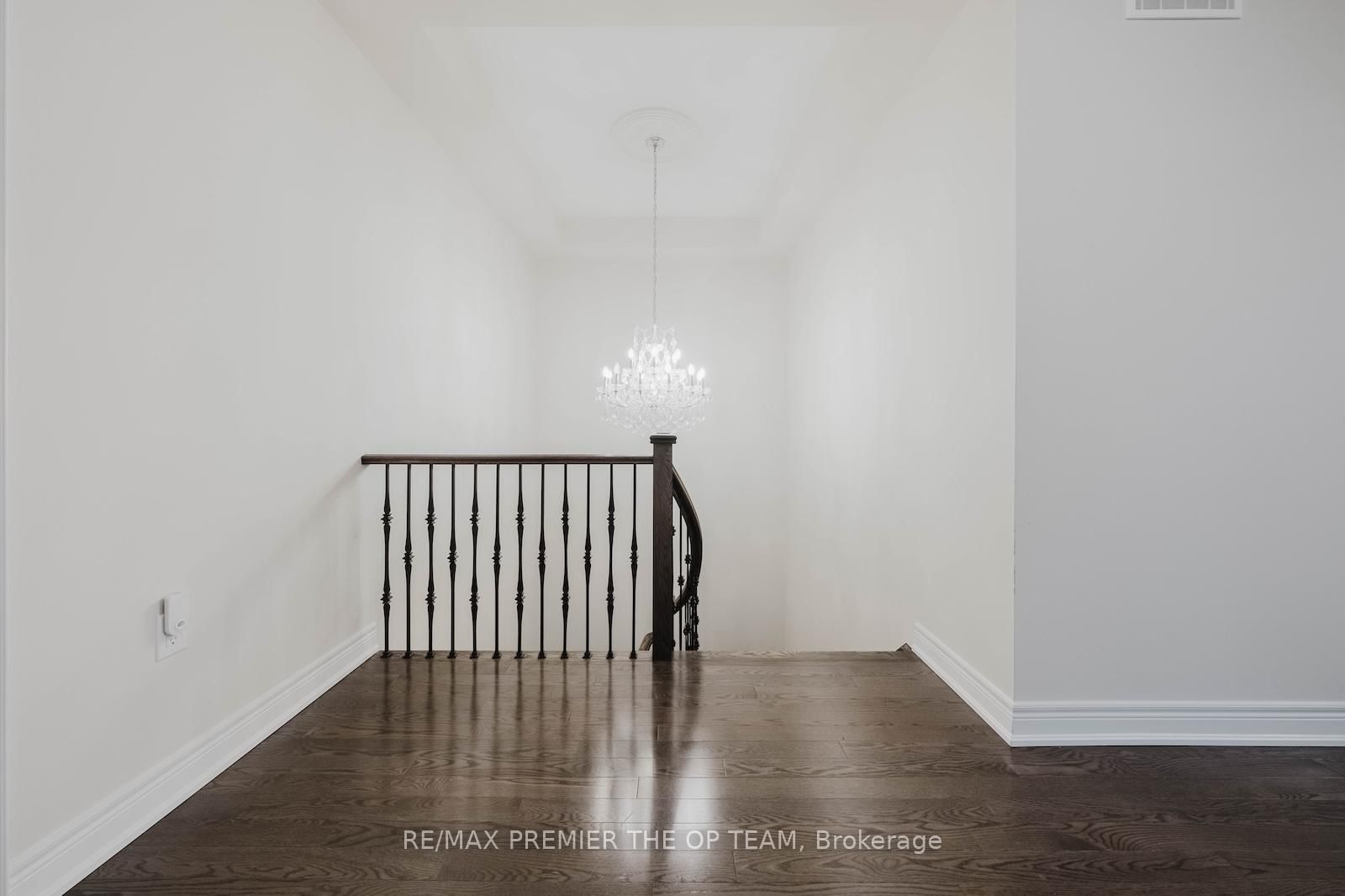 Detached House sold at 70 Torgan Trail, Vaughan, Ontario, L4H 3X6 - Kleinburg - MLS: N12526892