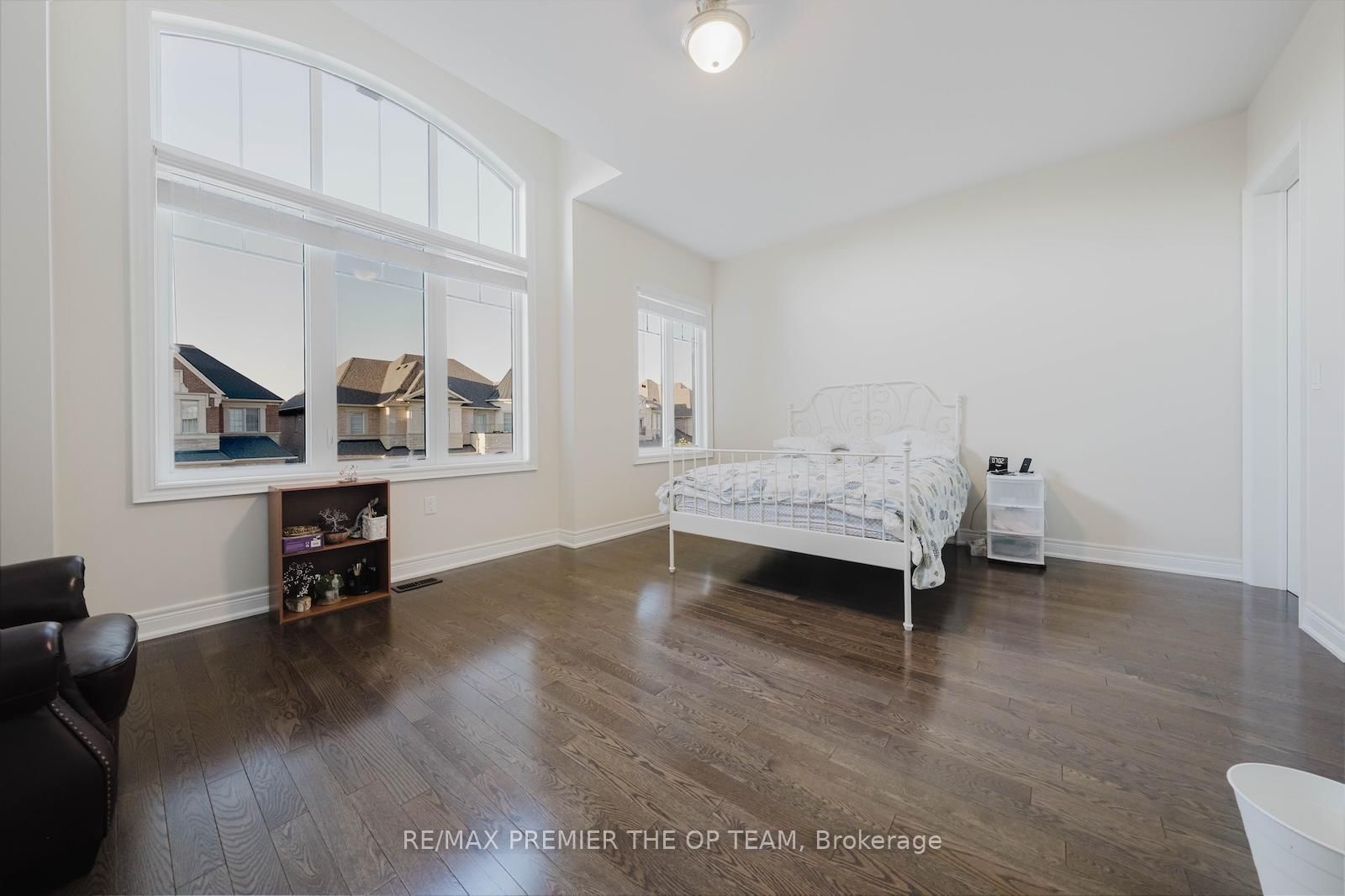 Detached House sold at 70 Torgan Trail, Vaughan, Ontario, L4H 3X6 - Kleinburg - MLS: N12526892