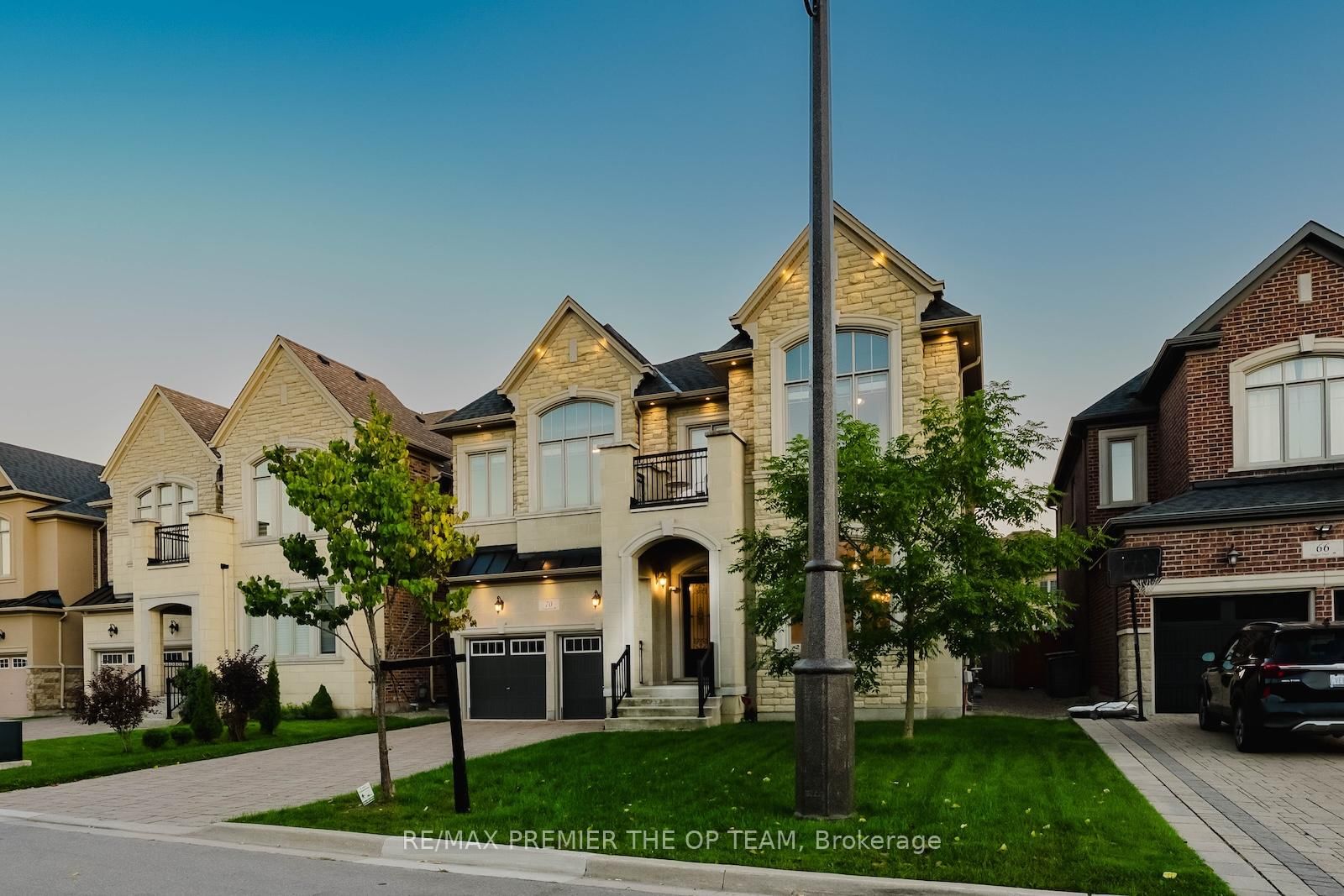 Detached House sold at 70 Torgan Trail, Vaughan, Ontario, L4H 3X6 - Kleinburg - MLS: N12526892